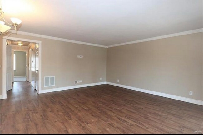 Foto del edificio - 517 Summer Winds Ln