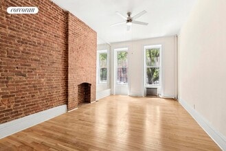 Building Photo - 423 E 84th St