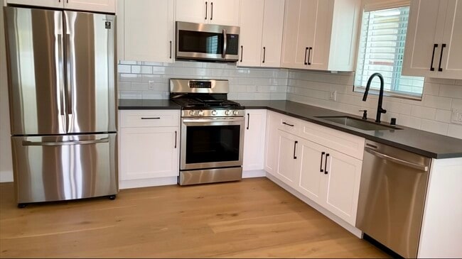 cocina - 5506 Bevis Ave