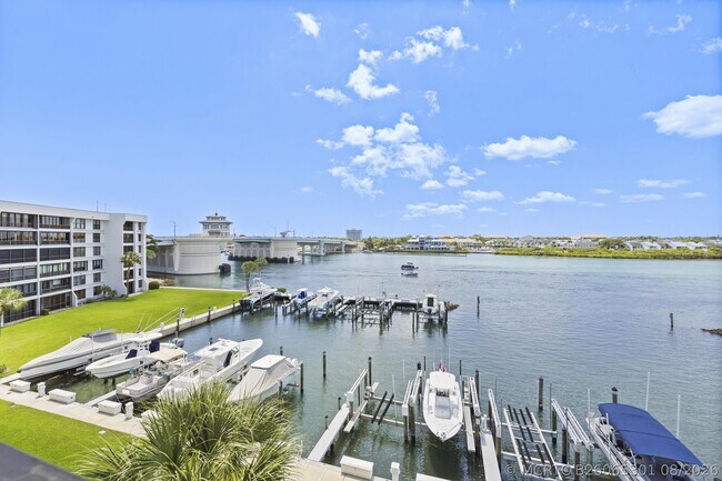 Foto del edificio - 1748 Jupiter Cove Dr