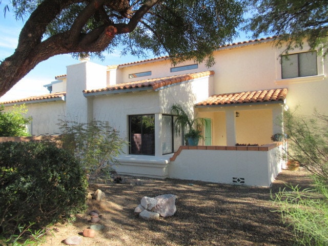 Building Photo - Large (3,825"), Beautiful & Luxurious Eastside Home with Breathtaking Mtn. Views.