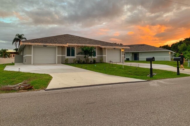 Photo - 1180 Lake McGregor Dr House