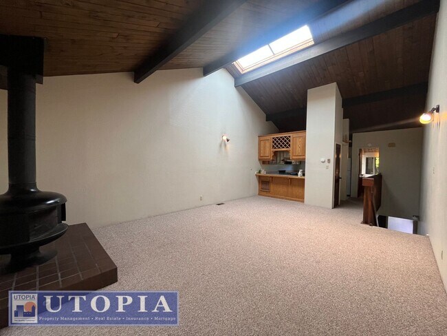 Foto del edificio - Bright and cozy 2-Bedroom, 2 Bathroom loca...