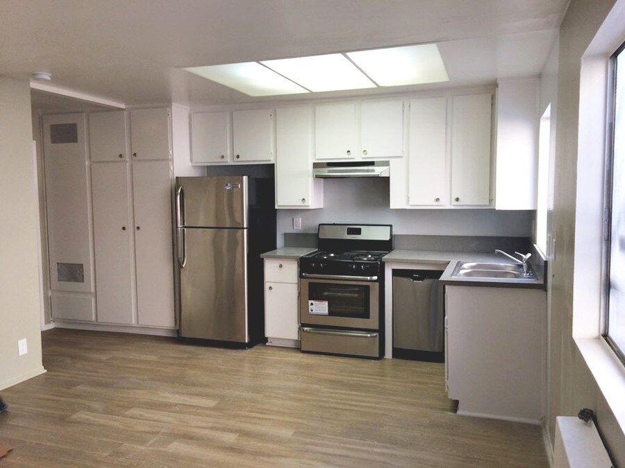 148 Apartments Available for Rent in Hancock Park, CA