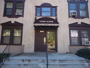 Building Photo - 1714 Commonwealth Ave