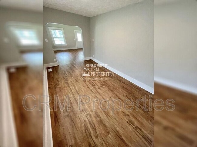 Foto del edificio - 1012 E Taylor St