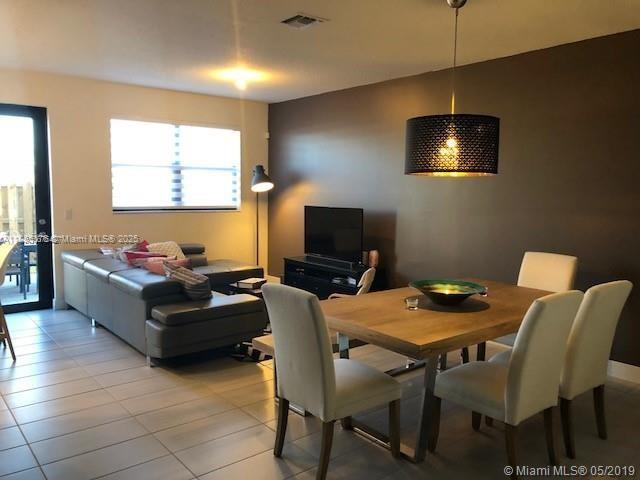 Foto del edificio - 10552 NW 78th Terrace