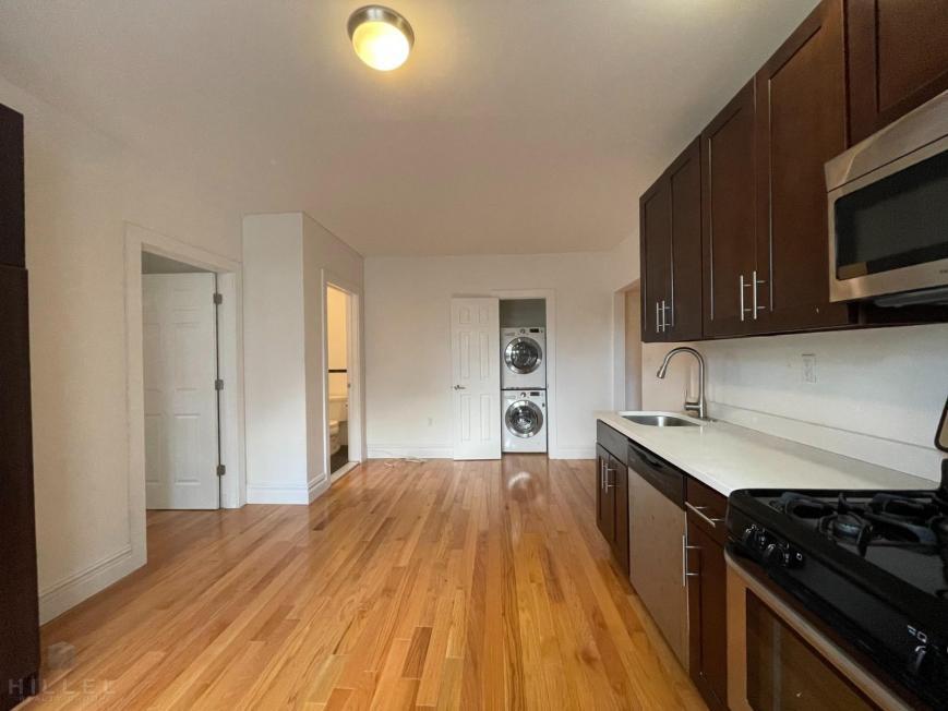 Primary Photo - 2 bedroom in ASTORIA NY 11105