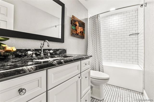 Foto del edificio - 2323 Decatur St
