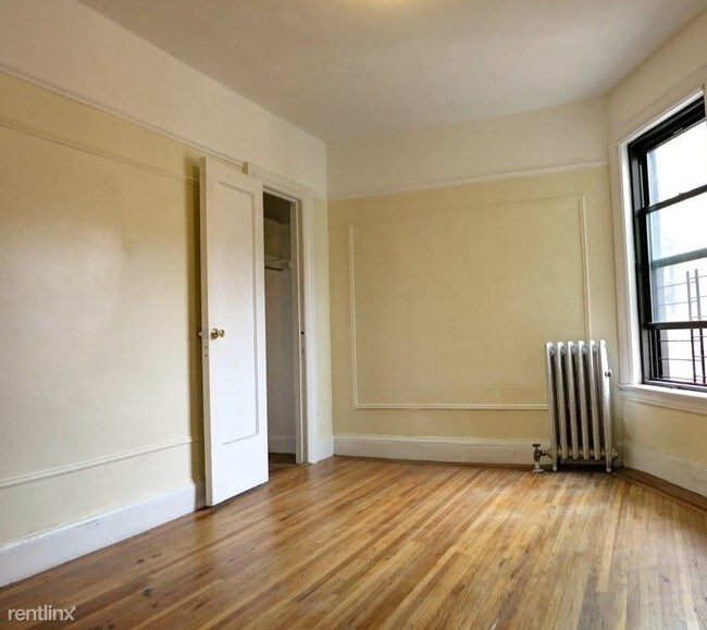 Building Photo - 2 br, 1 bath  - 2023 Caton Ave