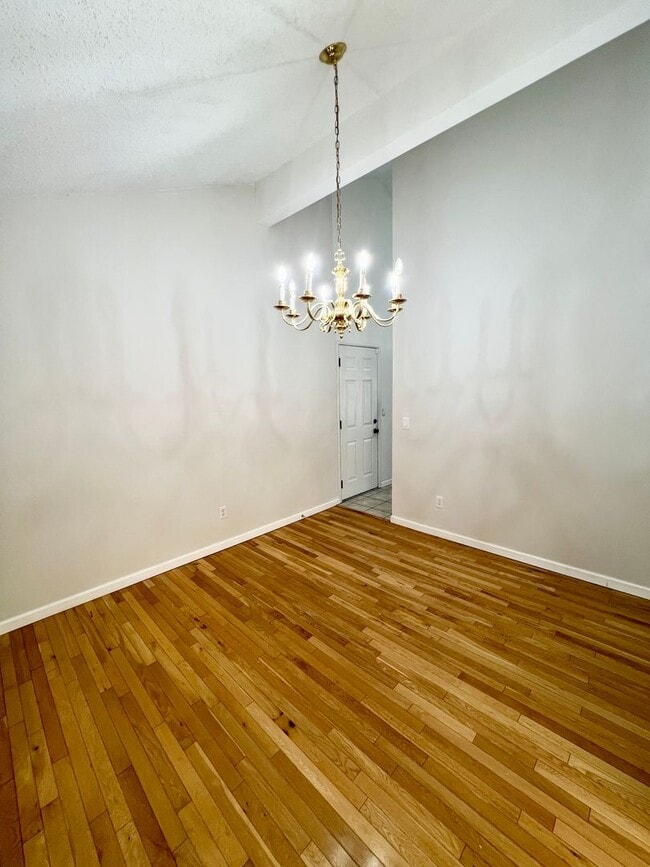 Foto del edificio - 1515 Mautenne Dr