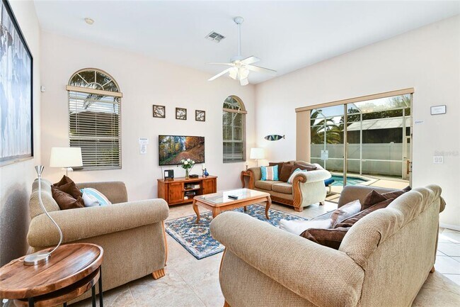 Building Photo - 611 Brighton Dr