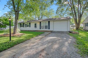 Primary Photo - 810 Fairoaks Dr