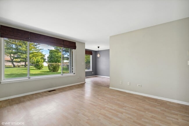 Building Photo - 310 Wethington Dr