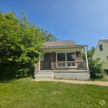Building Photo - 15002 Lotus Dr