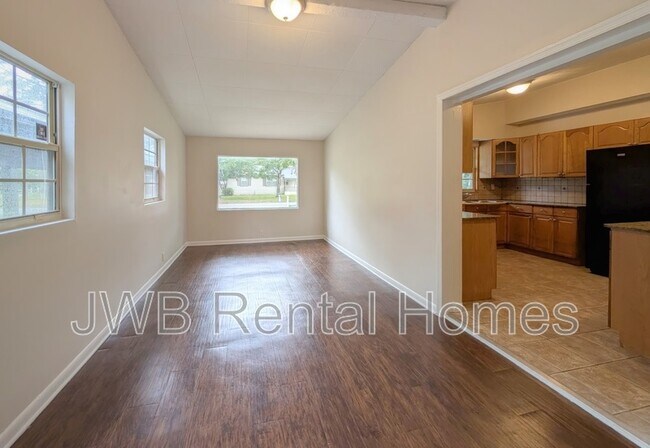 Foto del edificio - 2970 W 16th St