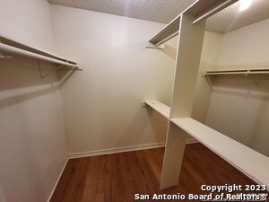 Foto del edificio - 9822 Ardash Ln