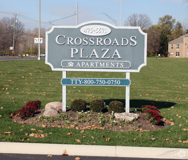 Building Photo - The Crossroads Apartments