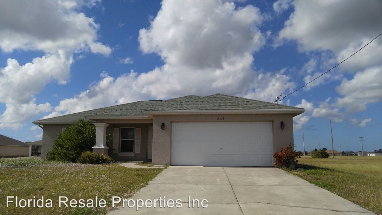 Foto principal - 2316 NW 9th Pl