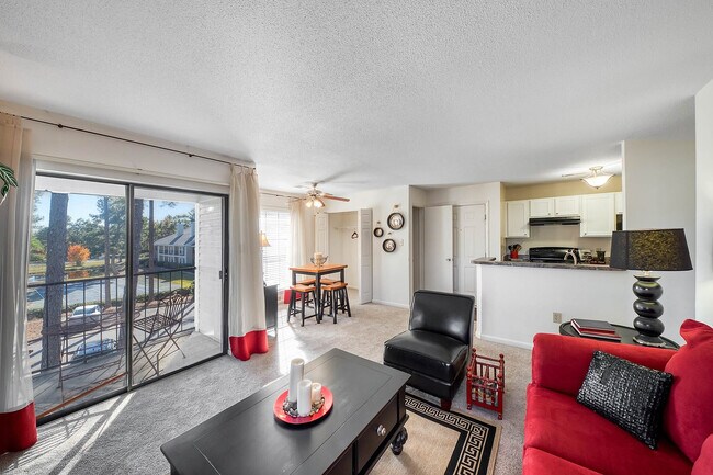 Sala de estar y comedor - Marks Church Commons