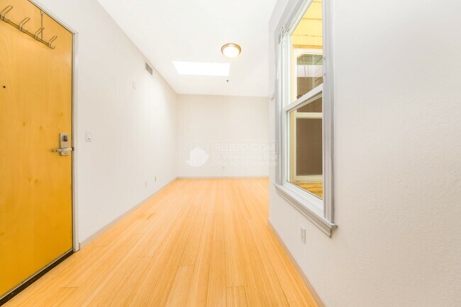 Foto del edificio - 539 Octavia St