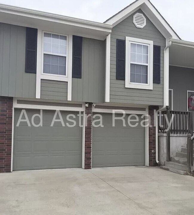 Foto del edificio - Gorgeous 3 Bed 2 Bath Duplex in Platte Cit...