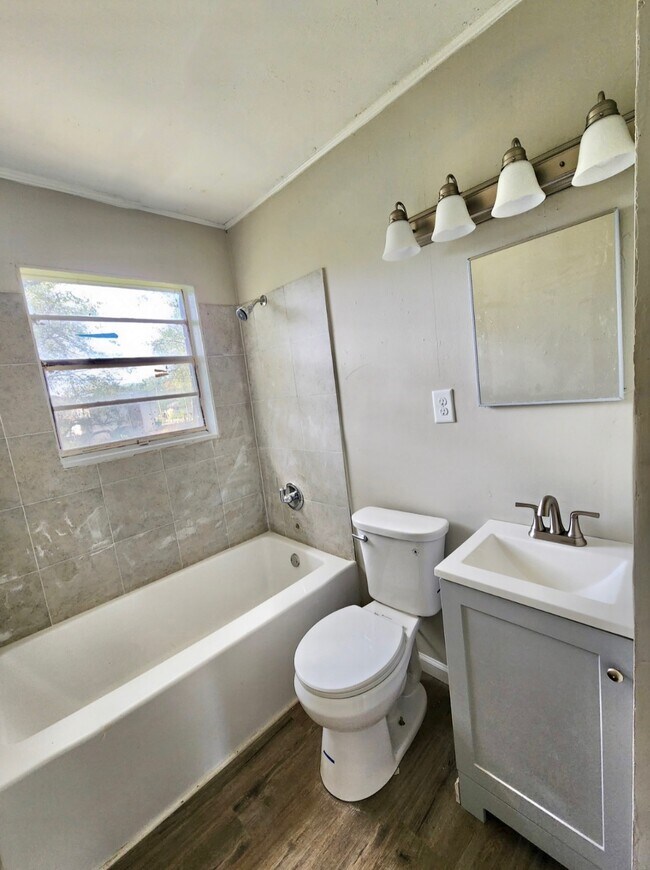 Foto del edificio - 2804 32nd Way SW