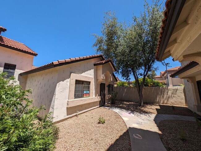 Foto del edificio - 2 Bedroom Condo in the Sonoma Village Comm...