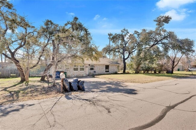 Building Photo - 8413 Slant Oak Dr