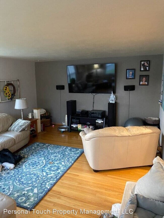 Foto del edificio - 4 br, 2 bath House - 1919 5th Ave S