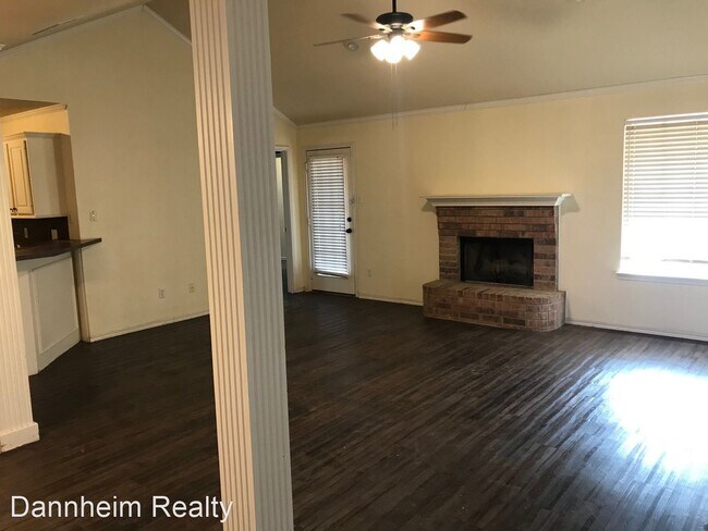 Building Photo - 3 br, 2 bath House - 202 Huron Ave