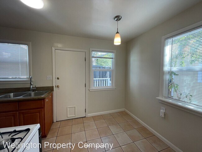 Foto del edificio - Studio, 1 bath House - 2129 Stuart St.