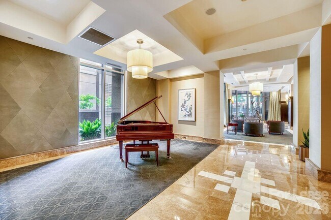 Foto del edificio - 230 S Tryon St