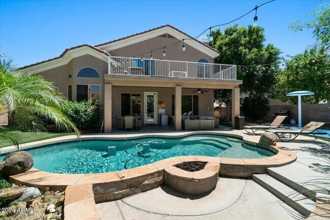 Building Photo - 5512 E Campo Bello Dr