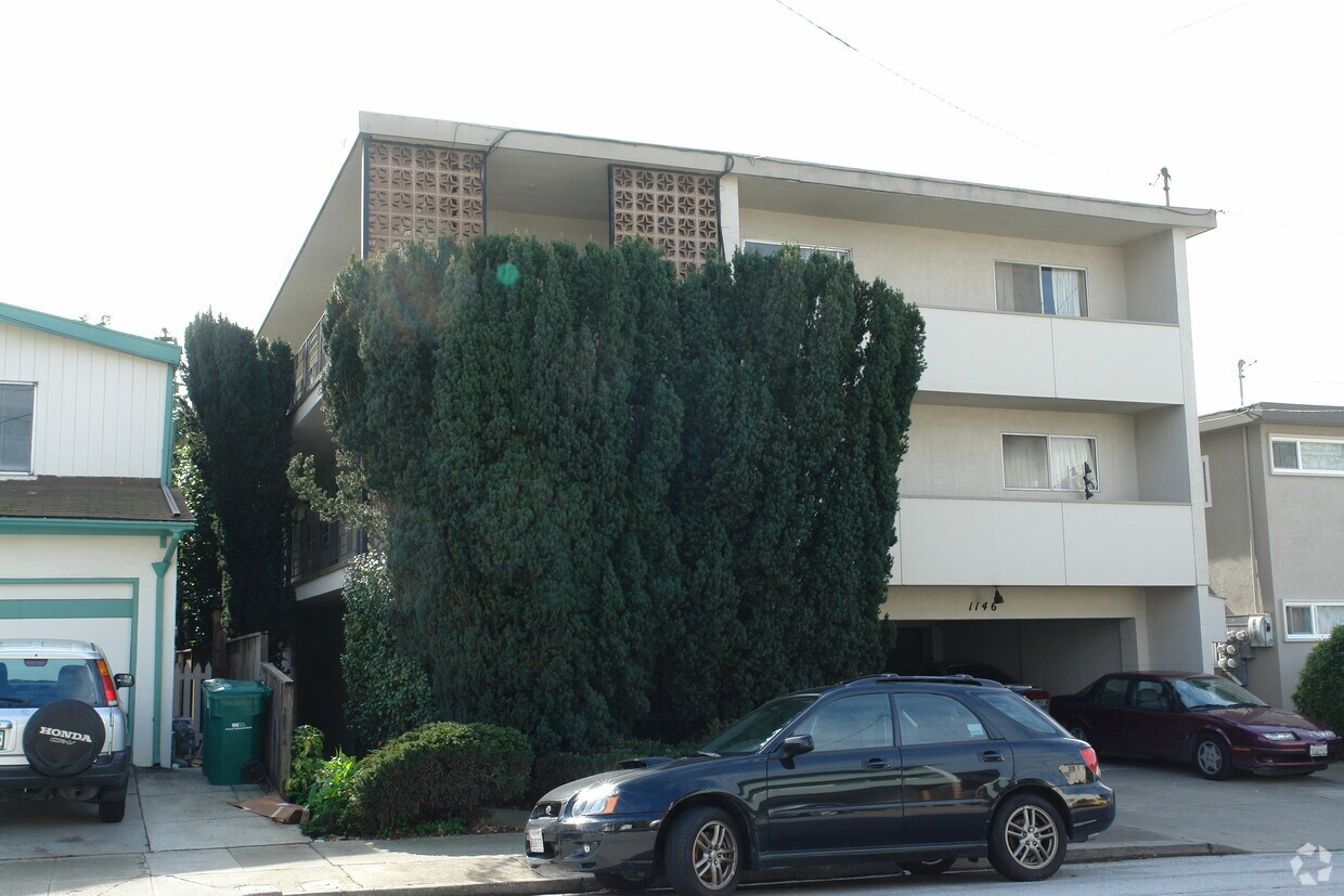 Building Photo - 1148-1150 Washington Ave