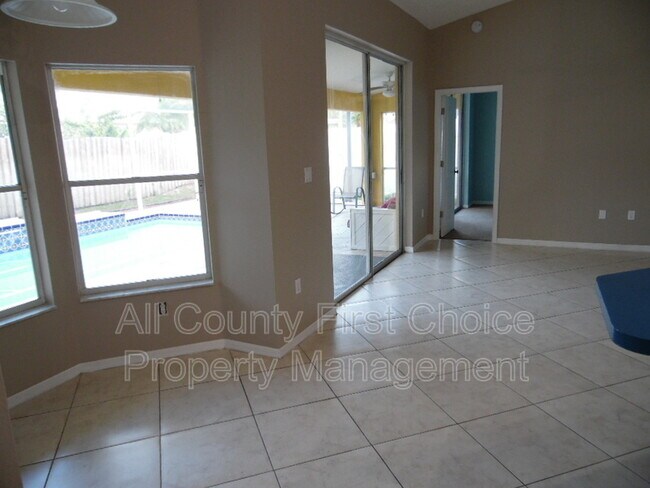 Foto del edificio - 721 Brittany Park Blvd