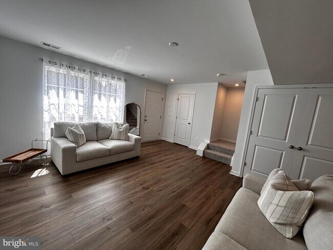 Foto del edificio - 220 Gentle Breeze Dr