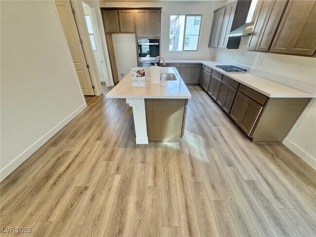 Foto del edificio - 1548 Little Penguin St