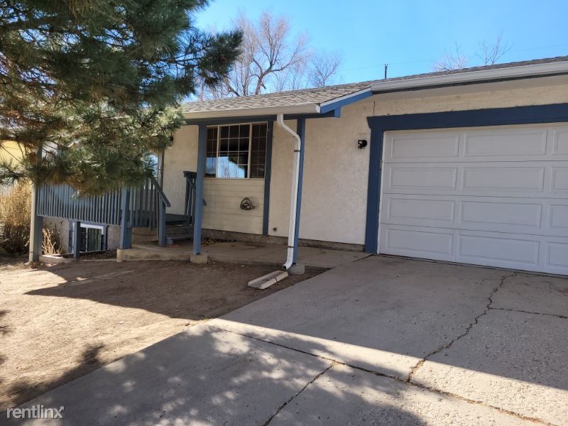 Primary Photo - 5 br, 2 bath House - 3013 Pinnacle Dr