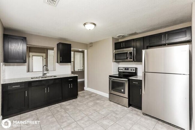 Building Photo - 19 Volusia Dr, DeBary, FL 32713