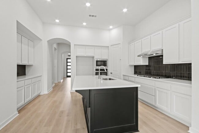Building Photo - 17847 Rojo Rocks Rd