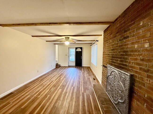 Foto del edificio - 117 Holly Ave