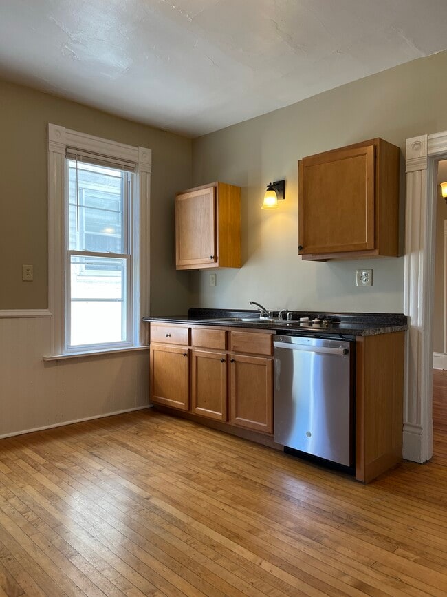 Building Photo - 3104 S Griffin Ave