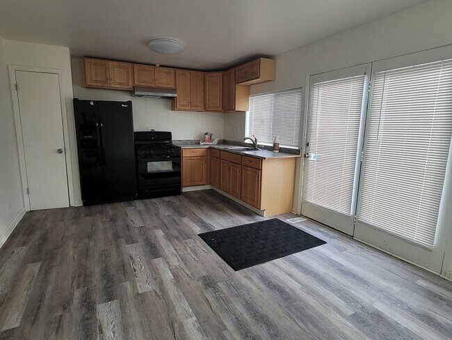 Building Photo - 5704 Tiburon Ct
