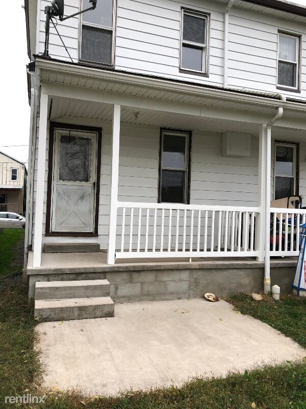 Building Photo - 3 br, 1 bath Apartment - 133 N 5th St