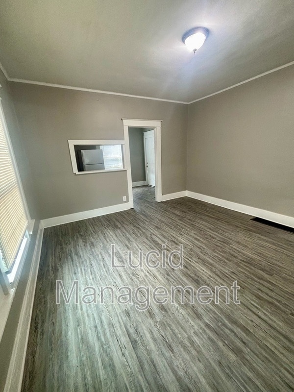 Foto del edificio - 1214 Dresden Ave