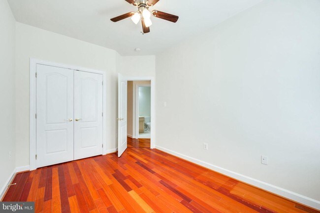 Building Photo - 10628 Bristow Station Dr