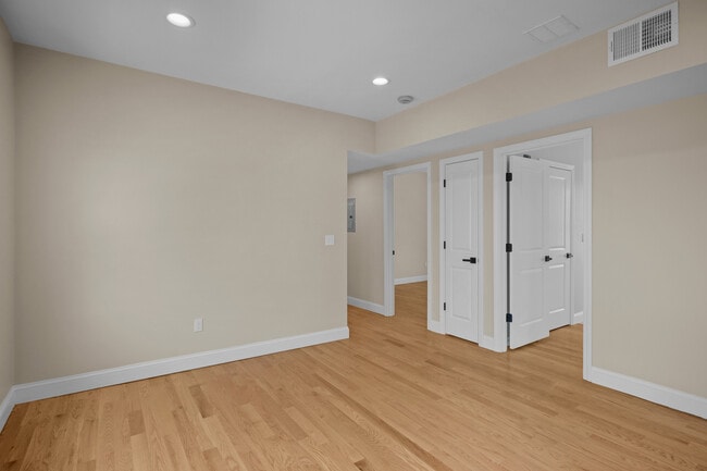 2nd Living room - 670 Killingly St