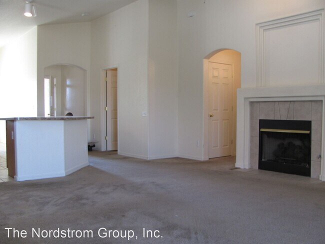 Building Photo - 3 br, 2 bath House - 9675 E Belasco Loop