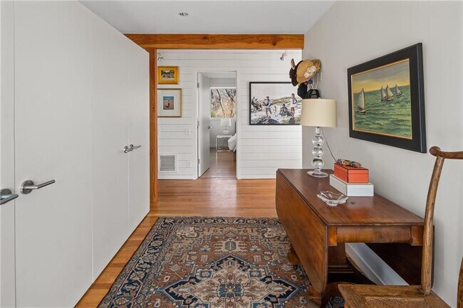 Foto del edificio - 232 Homestead Ln